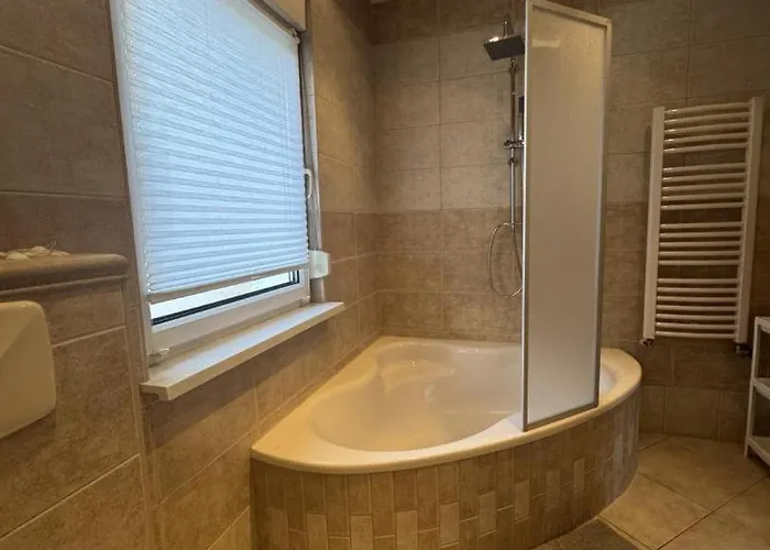 Nyaraló Neu! Sanja *