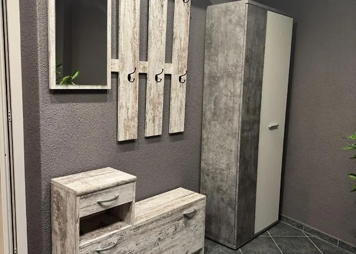 Neu! Sanja * Peickwitz