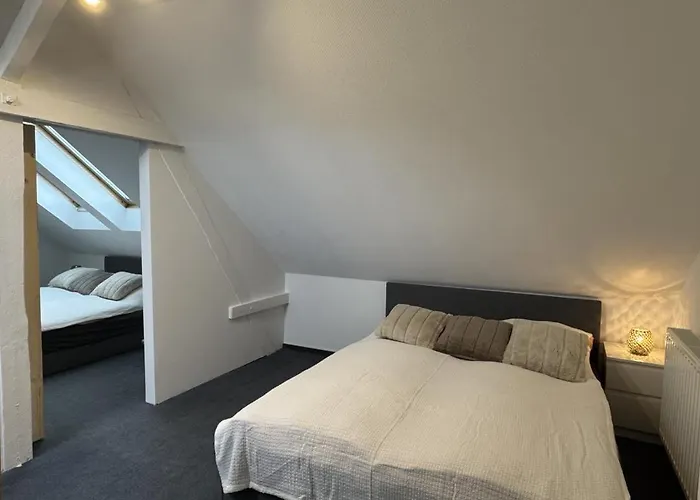 Nyaraló Neu! Sanja Peickwitz